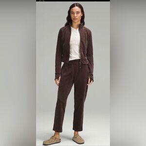 lululemon scuba mid rise straight leg 7/8 length velvet cord